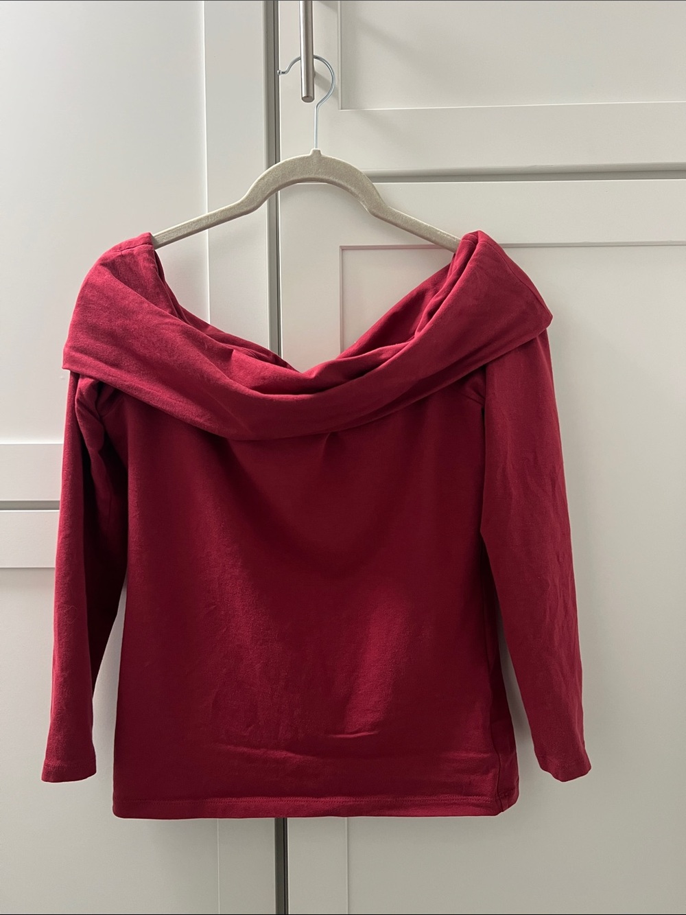 Abercrombie & Fitch women's Off-Shoulder shirt in Berry/Red